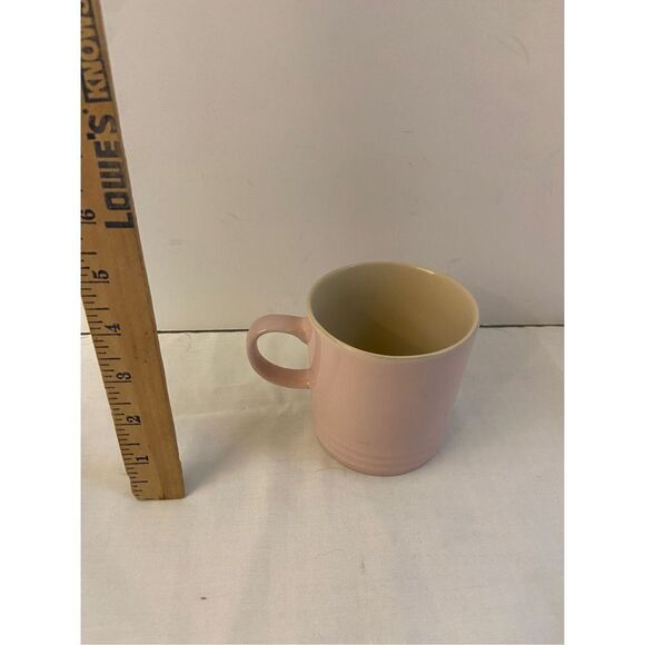 Lecreuset pink coffee mug 350ml 12 oz - Picture 1 of 2